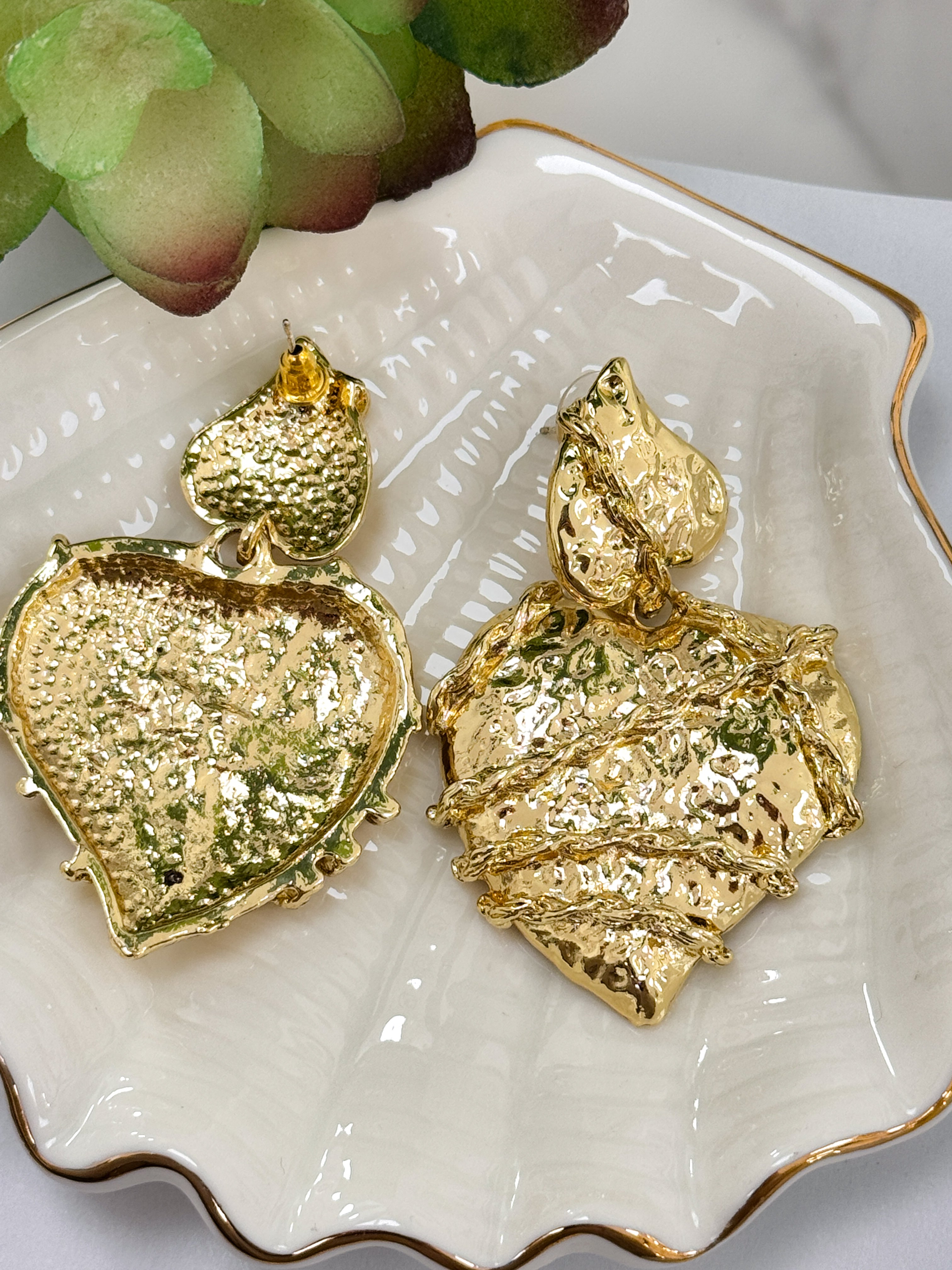 Orecchino Cuore Sacro ORO