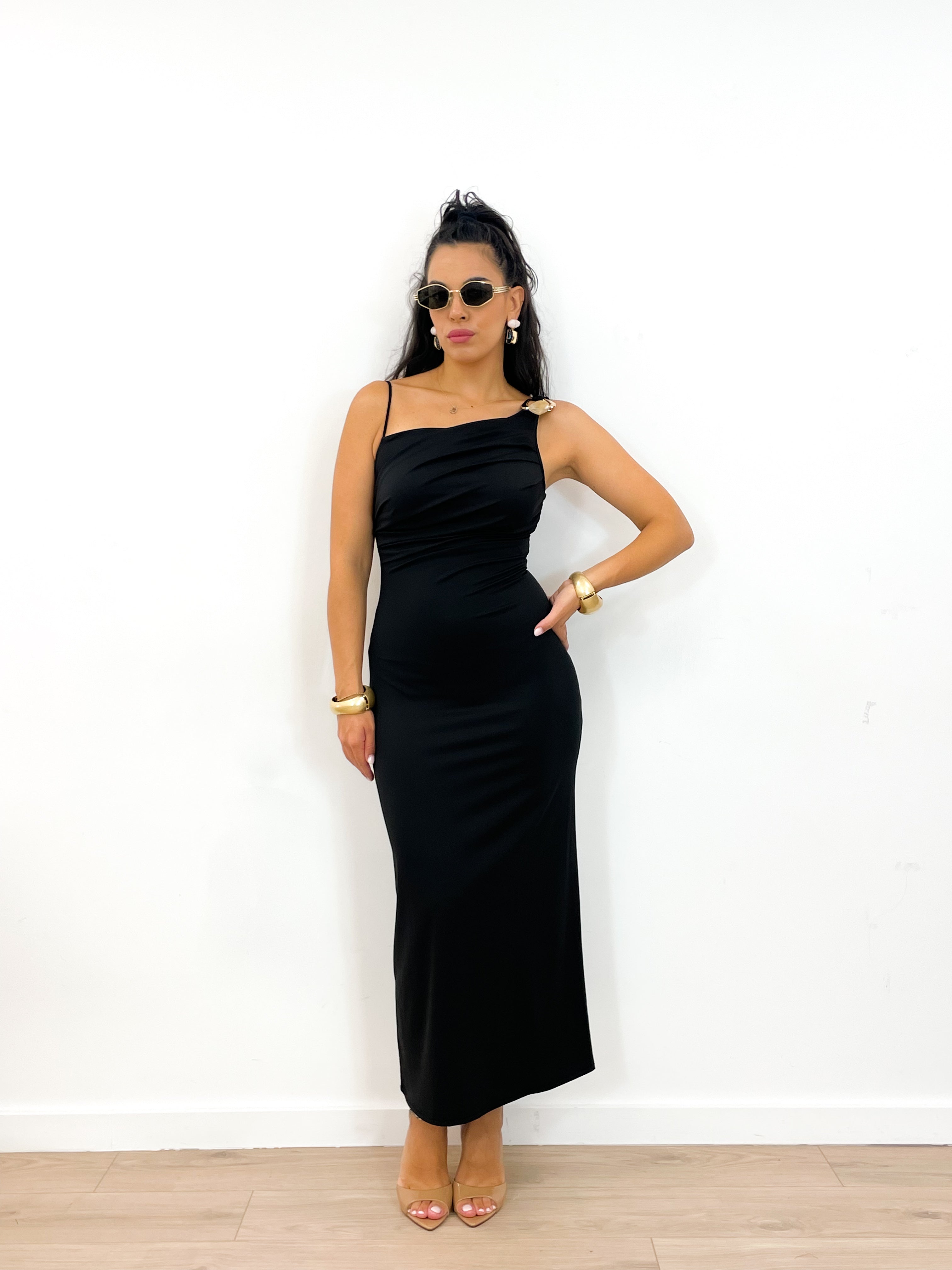 Abito MADRE PERLA nero